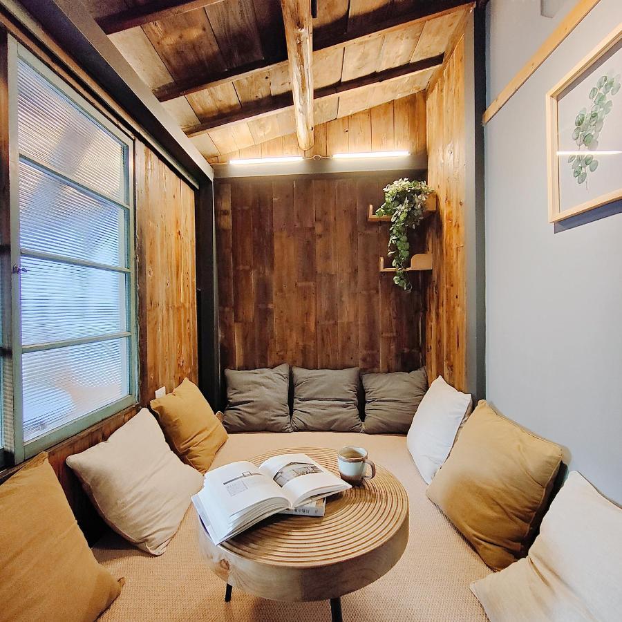 Jerry'S Mazehut Hostel Tainan Luaran gambar