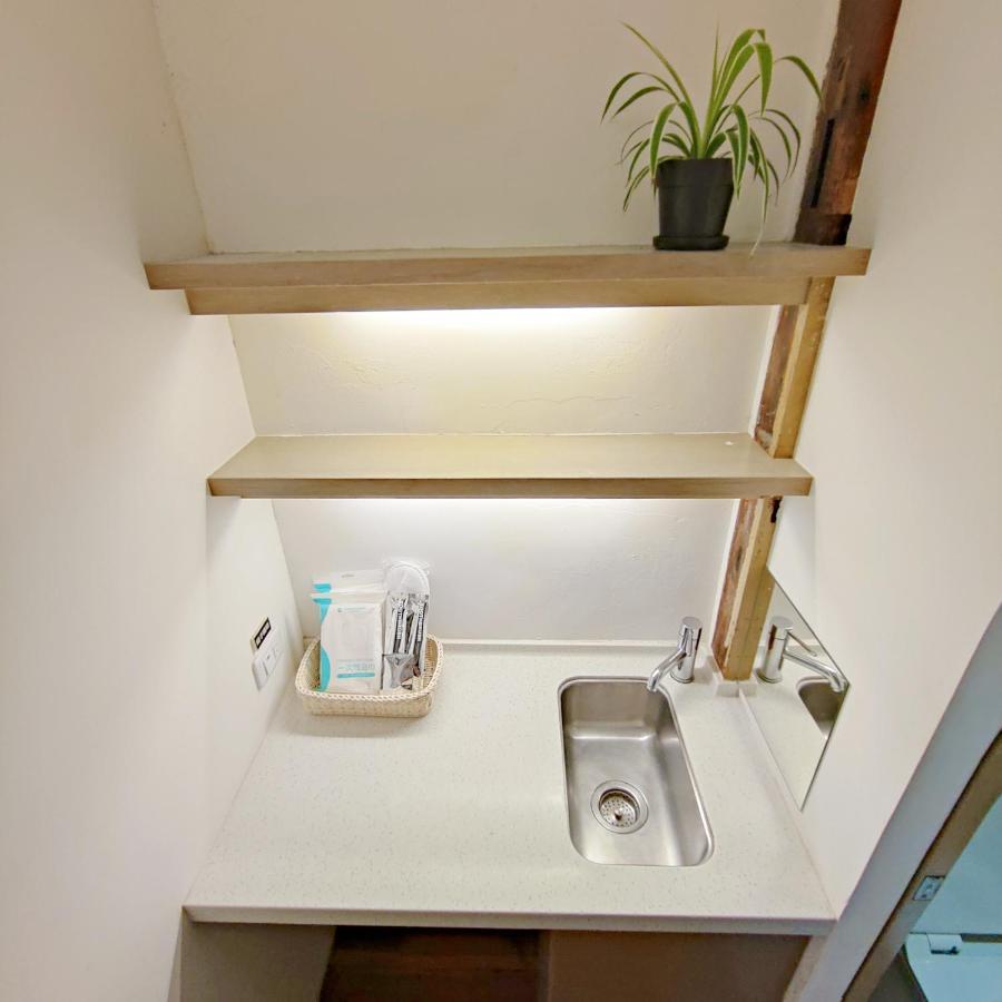 Jerry'S Mazehut Hostel Tainan Luaran gambar