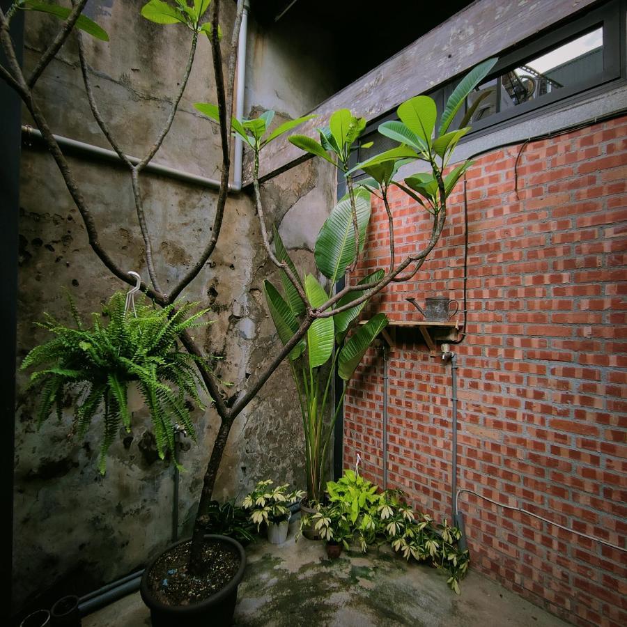 Jerry'S Mazehut Hostel Tainan Luaran gambar